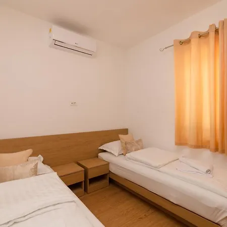Вилла With Private Exit To The And Heated Pool *