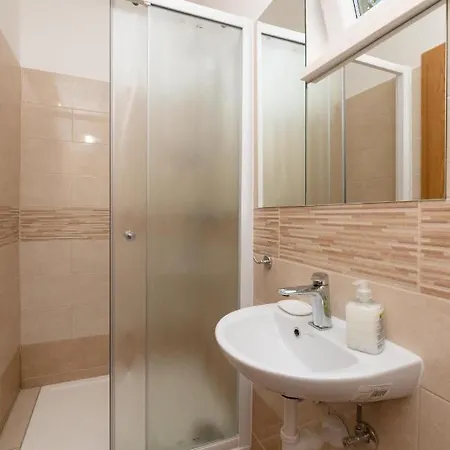 Вилла With Private Exit To The And Heated Pool *